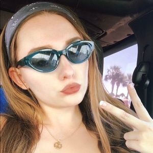 Meet your Posher, Audrey